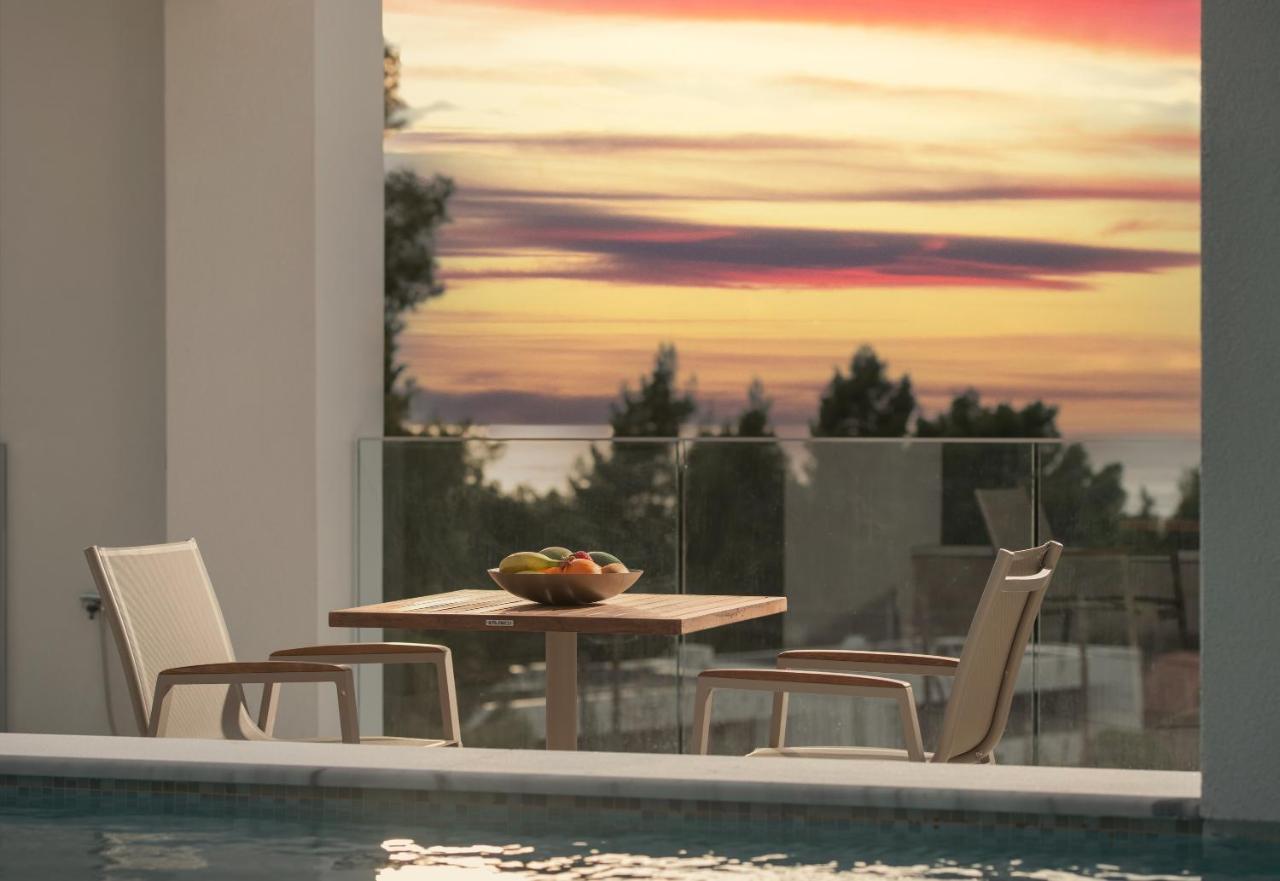 Nikiti Botanic Pool Suites Extérieur photo
