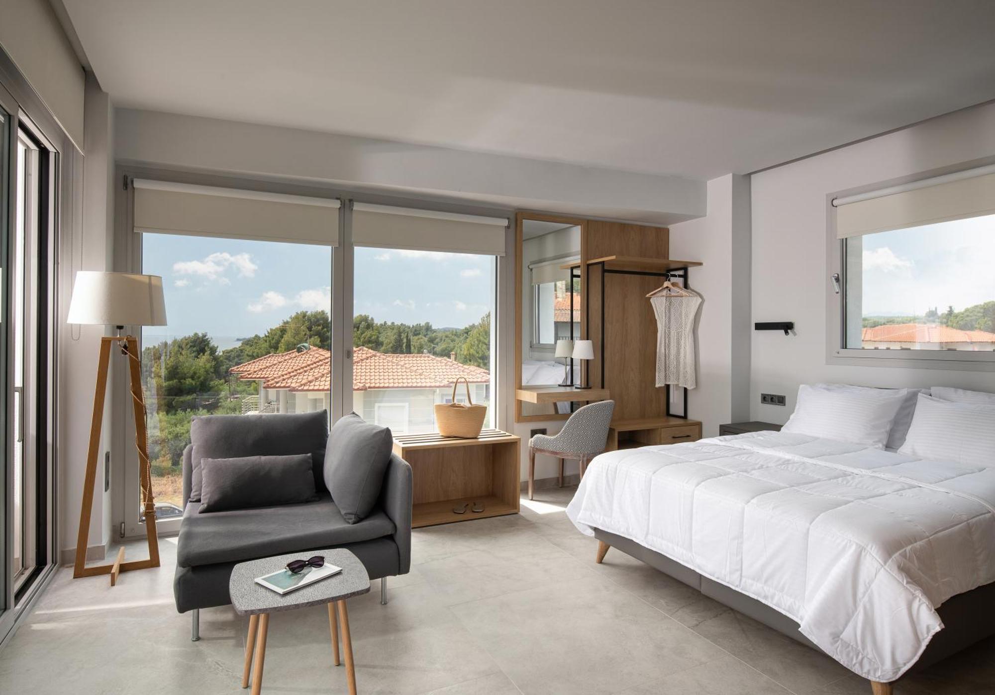 Nikiti Botanic Pool Suites Extérieur photo